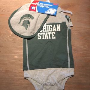 Michigan State Onesie Set with Bib NWT 24 Mo